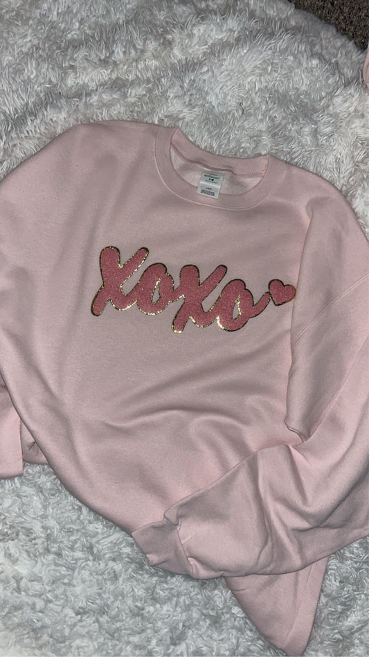 Xoxo crewneck